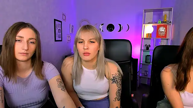 Snapshot of eva_smiith_ chatting on December 5, 6:45 am eva smiith online show from December 5, 6:45 am