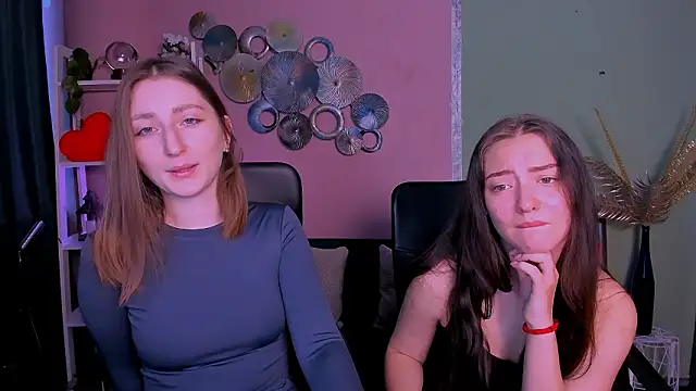 eva smiith  online show from February 6, 7:04 am