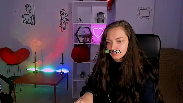 eva smiith  online show from January 14, 6:50 am