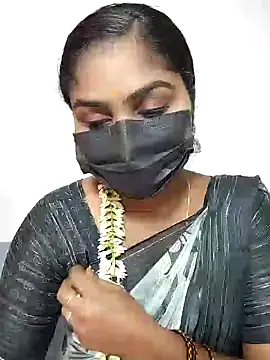 Snapshot of Tamil_Princess12 chatting on July 13, 8:19 pm Tamil Princess12 online show from July 13, 8:19 pm