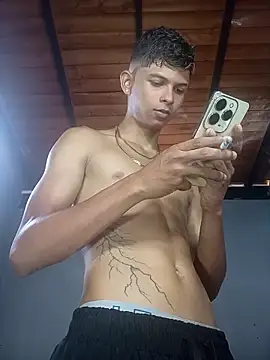 God Eros 23cm online show from March 25, 6:18 pm