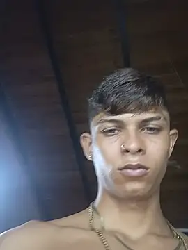 Snapshot of God_Eros_23cm chatting on June 24, 9:23 pm God Eros 23cm online show from June 24, 9:23 pm