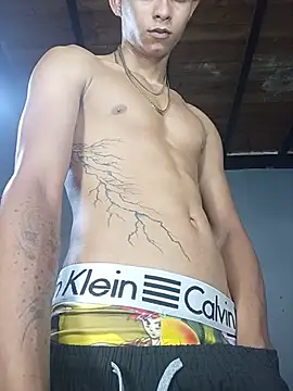 Snapshot of God_Eros_23cm chatting on July 4, 1:37 pm God Eros 23cm online show from July 4, 1:37 pm