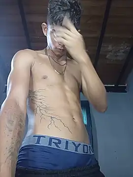 Snapshot of God_Eros_23cm chatting on June 17, 12:59 pm God Eros 23cm online show from June 17, 12:59 pm