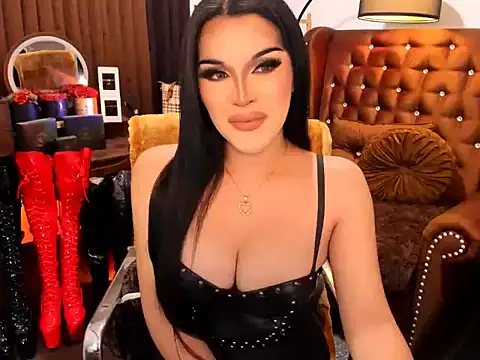 Snapshot of devongarcia chatting on July 5, 1:07 pm devongarcia online show from July 5, 1:07 pm