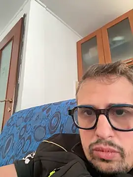 Cazzo1921 online show from May 2, 9:14 am