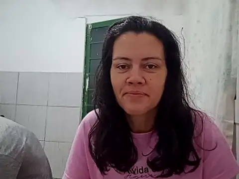 Snapshot of BrenoAvelar chatting on May 23, 5:50 am BrenoAvelar online show from May 23, 5:50 am