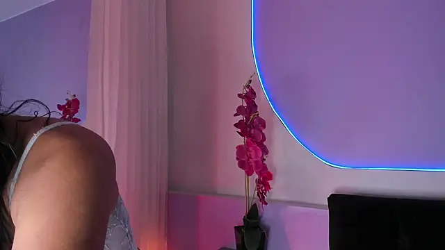 Snapshot of _HAANNAH_ chatting on November 27, 7:58 pm HAANNAH online show from November 27, 7:58 pm