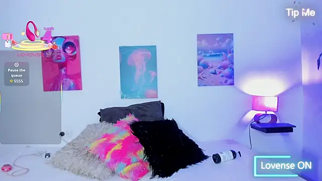 malthe 022 online show from October 4, 7:04 pm