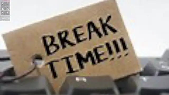 Esmie Smile online show from December 13, 8:15 pm