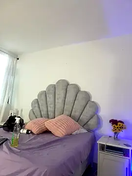 emma-conti2 online show from October 29, 1:32 pm