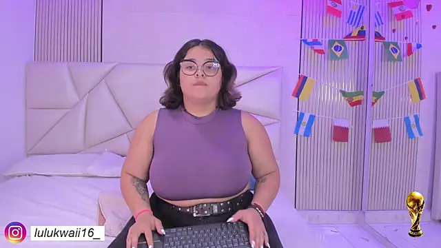 Snapshot of lulukawai16 chatting on June 16, 7:03 pm lulukawai16 online show from June 16, 7:03 pm