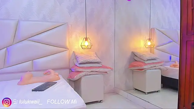 Snapshot of lulukawai16 chatting on October 2, 7:17 pm lulukawai16 online show from October 2, 7:17 pm