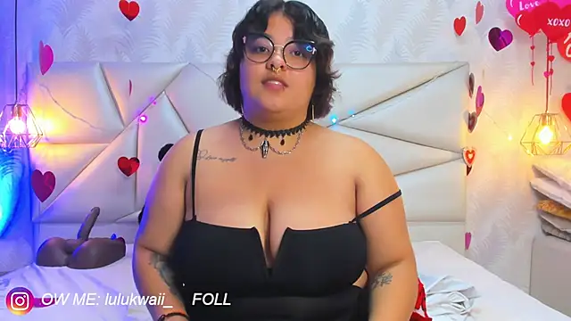 lulukawai16 online show from February 19, 7:22 pm