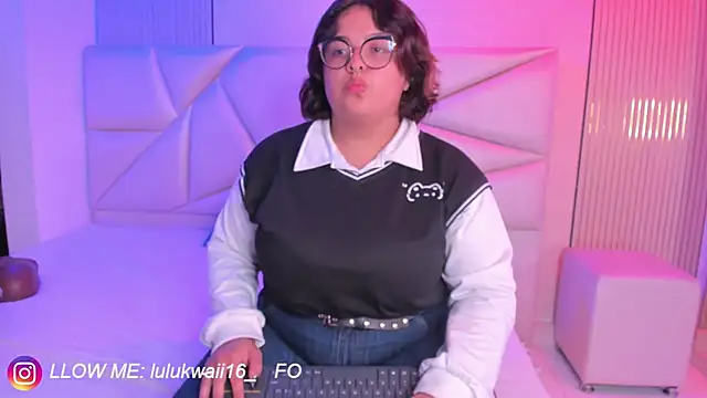 lulukawai16 online show from April 22, 7:09 pm