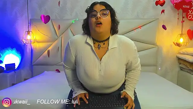 lulukawai16 online show from February 24, 7:15 pm