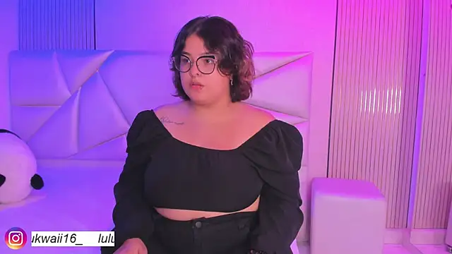 lulukawai16 online show from May 15, 7:56 pm