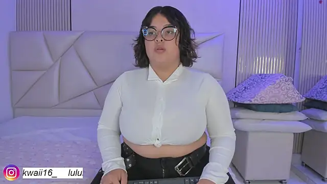 lulukawai16 online show from May 30, 7:08 pm