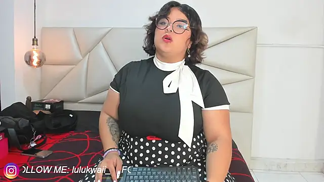 lulukawai16 online show from April 7, 7:04 pm