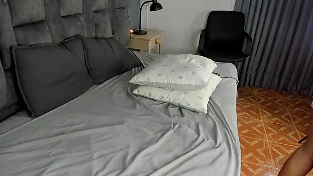 RiriiBrunette   online show from October 29, 11:53 am