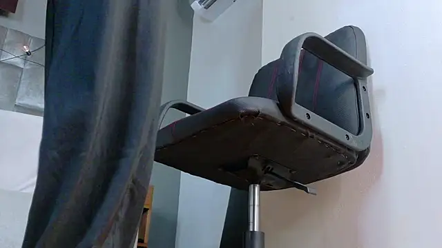 RiriiBrunette   online show from April 2, 7:42 pm