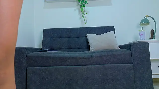 Snapshot of RiriiBrunette__ chatting on July 10, 7:36 pm RiriiBrunette online show from July 10, 7:36 pm