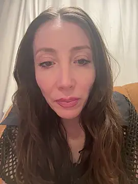 HellaryTourent online show from February 11, 3:01 pm