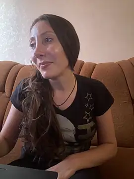 HellaryTourent online show from September 9, 2:26 pm