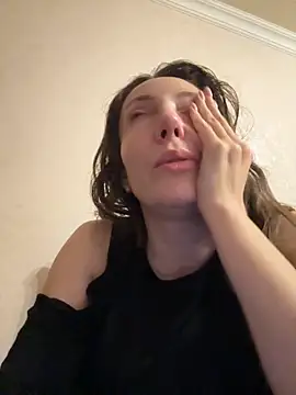 HellaryTourent online show from October 29, 7:24 pm