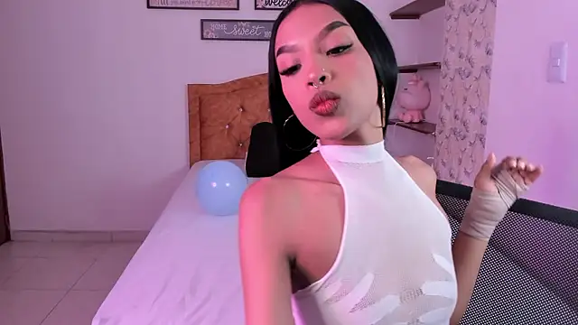 Snapshot of carley_lux chatting on September 16, 2:07 pm carley lux online show from September 16, 2:07 pm
