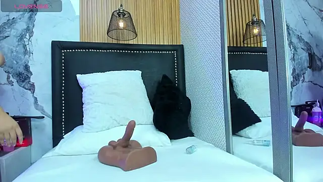 NORALOUX2 online show from March 26, 7:23 pm