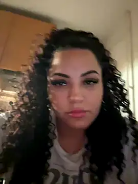 Snapshot of sexybunny18255 chatting on September 19, 8:13 pm sexybunny18255 online show from September 19, 8:13 pm