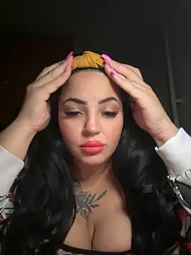 Snapshot of sexybunny18255 chatting on October 15, 8:06 pm sexybunny18255 online show from October 15, 8:06 pm