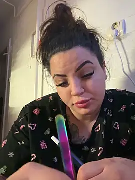 Snapshot of sexybunny18255 chatting on December 15, 10:37 pm sexybunny18255 online show from December 15, 10:37 pm