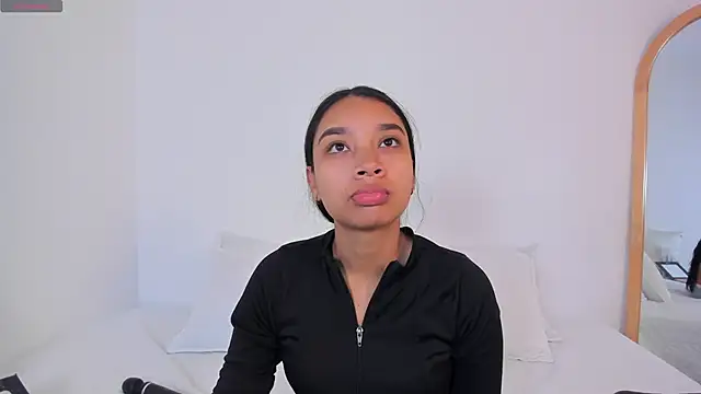 Snapshot of MissPocahontass chatting on December 16, 11:25 am MissPocahontass online show from December 16, 11:25 am