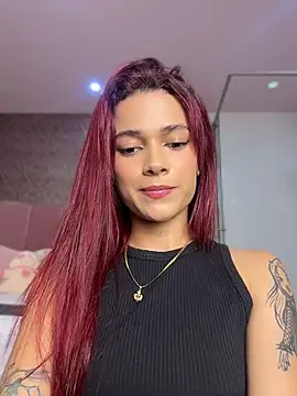 Snapshot of amber_sparkle chatting on May 18, 2:11 pm amber sparkle online show from May 18, 2:11 pm