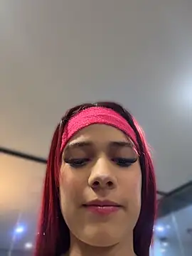 Snapshot of amber_sparkle chatting on June 4, 12:43 pm amber sparkle online show from June 4, 12:43 pm