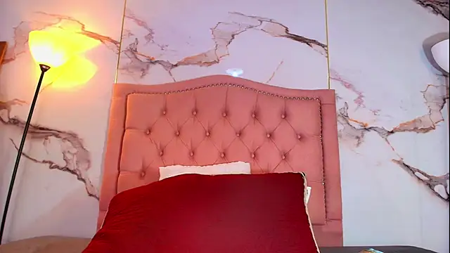 AlyaThompson online show from June 14, 4:14 am