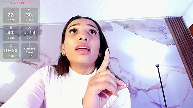 AlyaThompson online show from December 16, 4:06 am