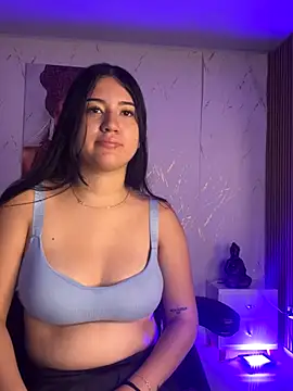 Snapshot of chloekitty69 chatting on October 30, 11:30 am chloekitty69 online show from October 30, 11:30 am