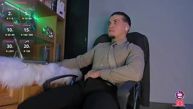 Snapshot of Gael_williams1 chatting on October 26, 1:39 am Gael williams1 online show from October 26, 1:39 am