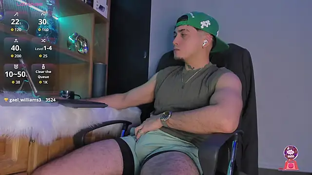 Snapshot of Gael_williams1 chatting on November 10, 1:43 am Gael williams1 online show from November 10, 1:43 am