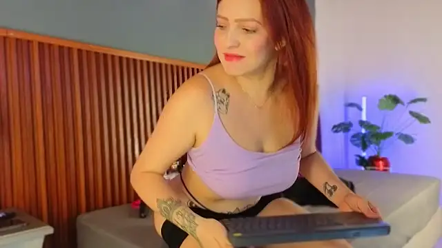 MarilynSmith01 online show from April 14, 8:47 pm