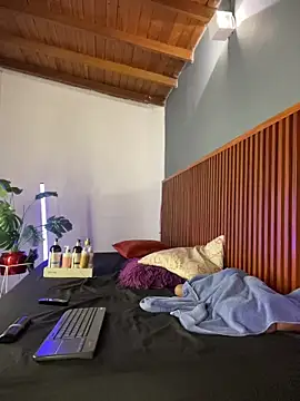 MarilynSmith01 online show from April 12, 8:34 pm