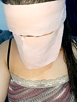 Snapshot of Queen-15 chatting on November 12, 4:38 am Queen-15 online show from November 12, 4:38 am