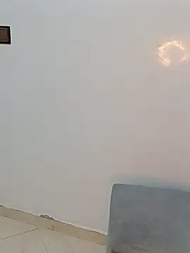 Snapshot of Queen-15 chatting on November 10, 6:02 pm Queen-15 online show from November 10, 6:02 pm