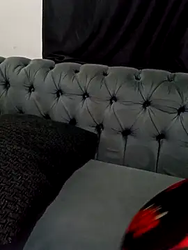 Queen-15 online show from April 9, 5:20 am