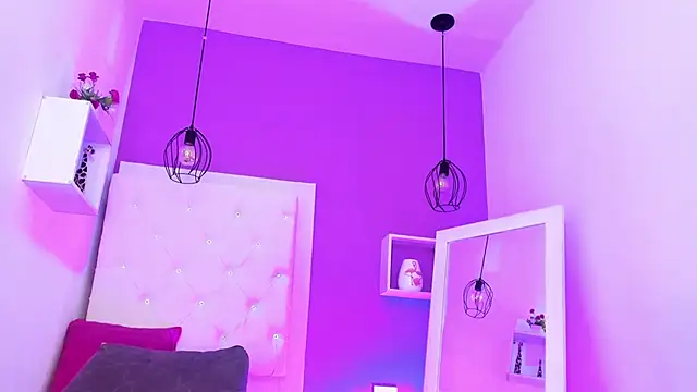 Horny ebonys online show from December 18, 7:29 pm