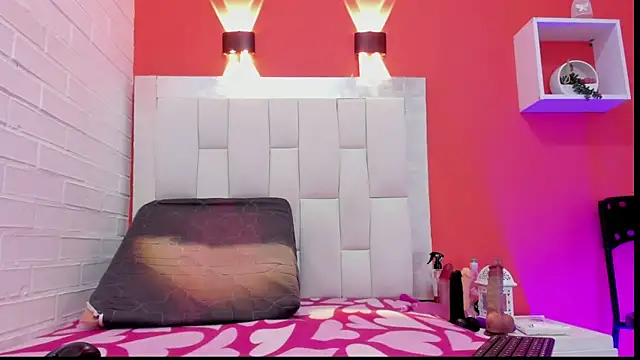 Horny ebonys online show from November 8, 8:12 pm