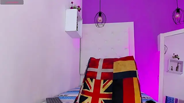 Horny ebonys online show from February 12, 7:57 pm